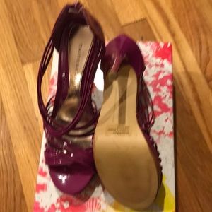 Chinese Laundry Patent Magenta Heels, never worn